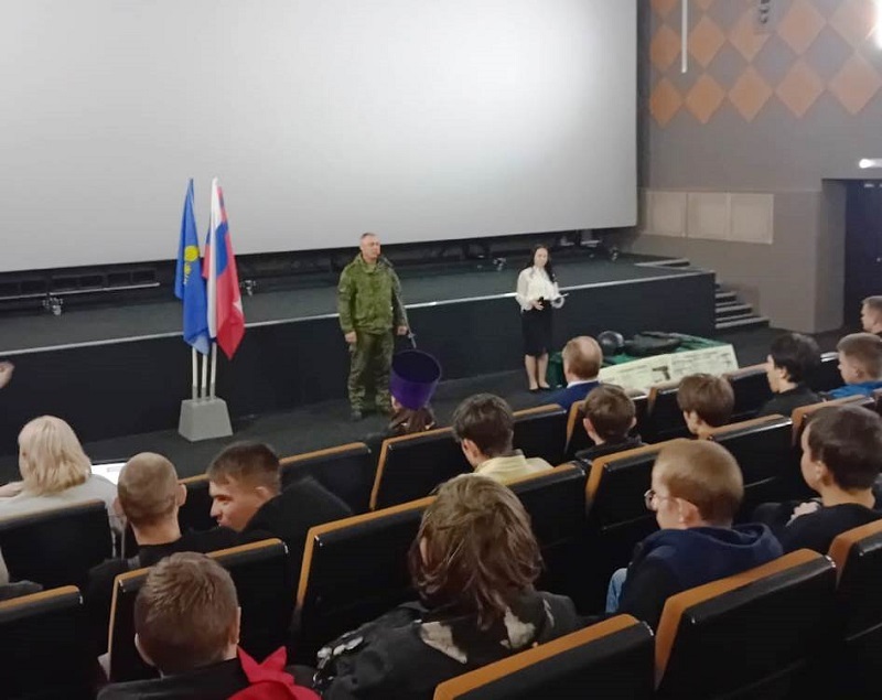 Патриотическая акция «День призывника» прошла в городском округе город Фролово