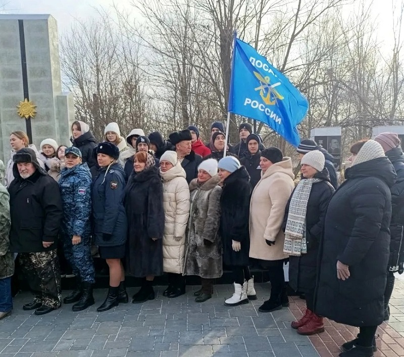 Октябрьское оборонное общество ДОСААФ России приняло участие в торжественном мероприятии посвященной Победе Советского народа в Сталинградской битве