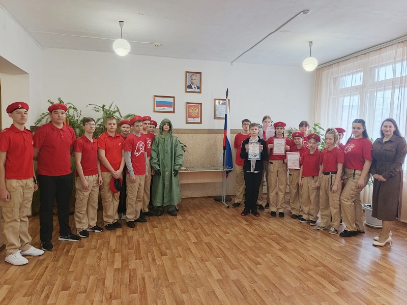 Соревнования по правовому воспитанию за право носить классу имя воина-интернационалиста, кавалера ордена Красной звезды Валерия Скворцова, героически погибшего при выполнении интернационального долга в Афганистане