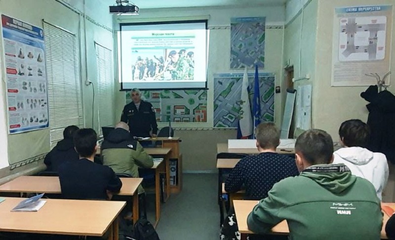 Урок Мужества – «Там, где мы, там Победа!» – прошел в Еланском оборонном обществе ДОСААФ России