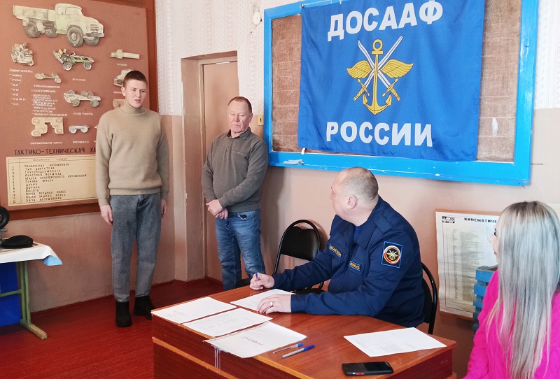 Сдача экзамена ВЭК курсантами прошедшими обучение по ВУС-837 «Военный водитель» во Фроловском оборонном обществе ДОСААФ России